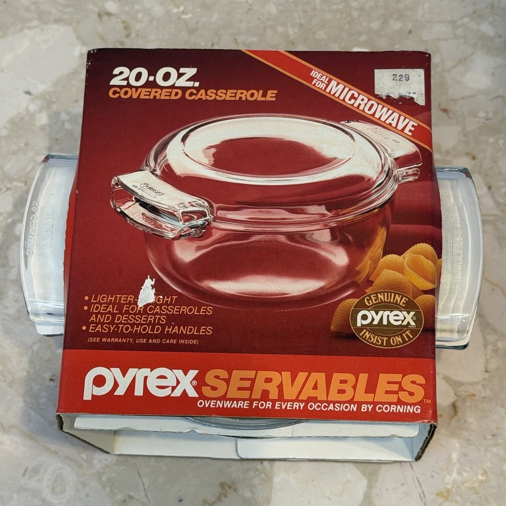 NOS Vintage Pyrex Servables 20 Oz Covered Casserole Dish Glass w/ Box 681-M
